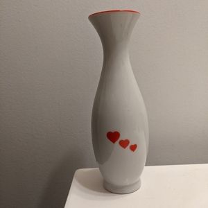 Small vase made in Japan 1986